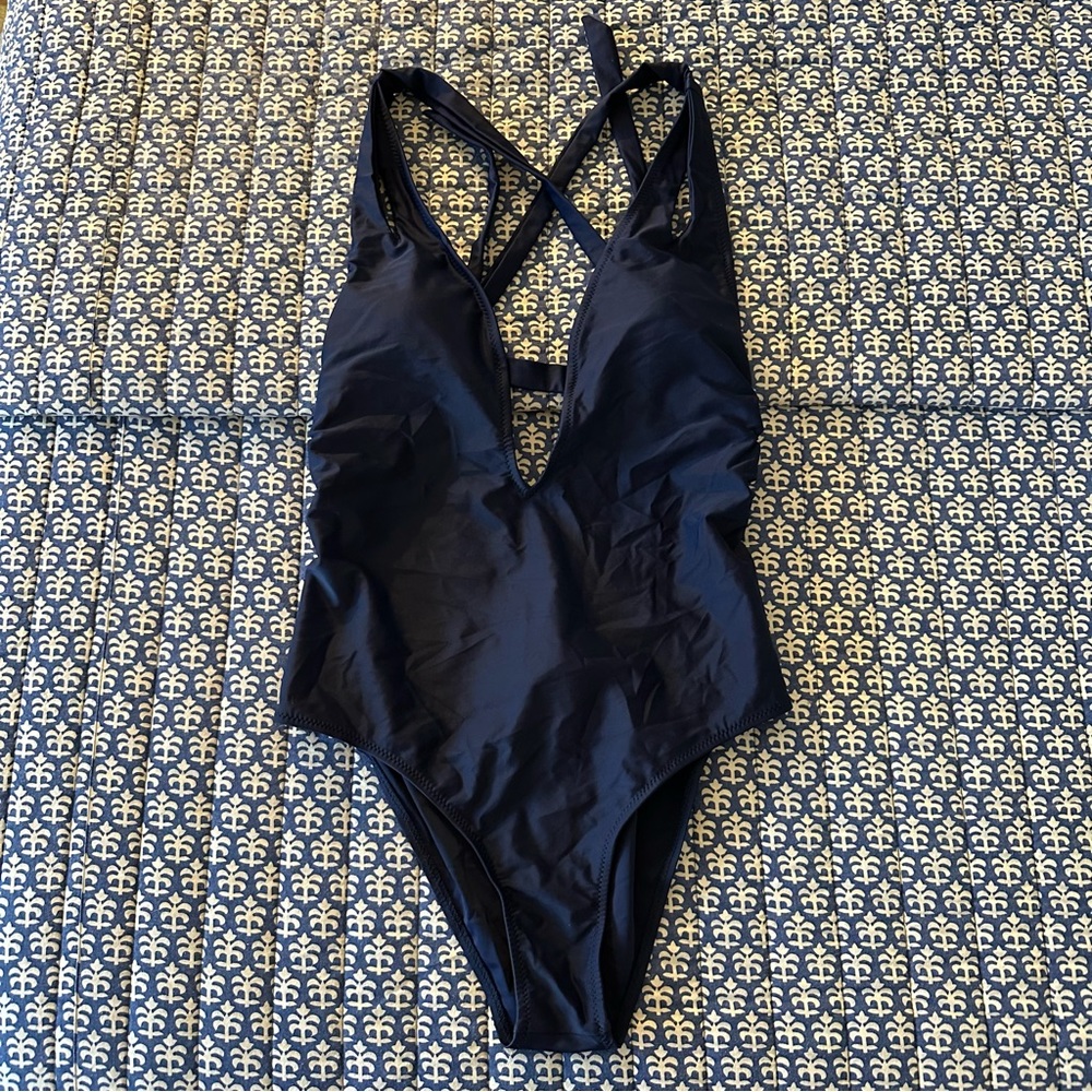 Cupshe Navy Plunge One Piece Swimsuit